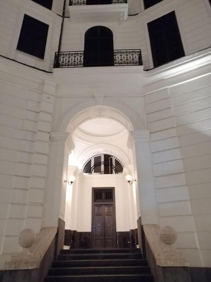 Fafgrandsuitenapoli المظهر الخارجي الصورة