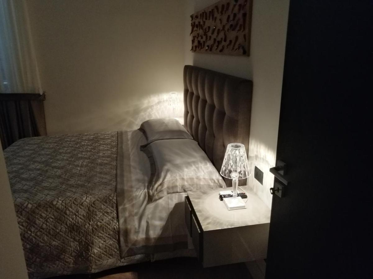 Fafgrandsuitenapoli المظهر الخارجي الصورة