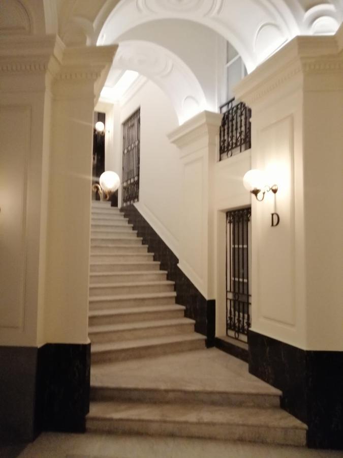 Fafgrandsuitenapoli المظهر الخارجي الصورة