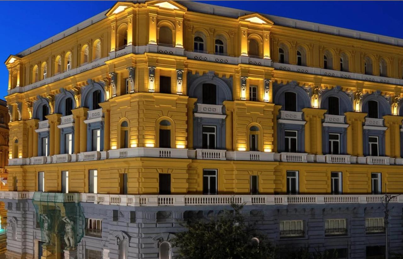 Fafgrandsuitenapoli المظهر الخارجي الصورة